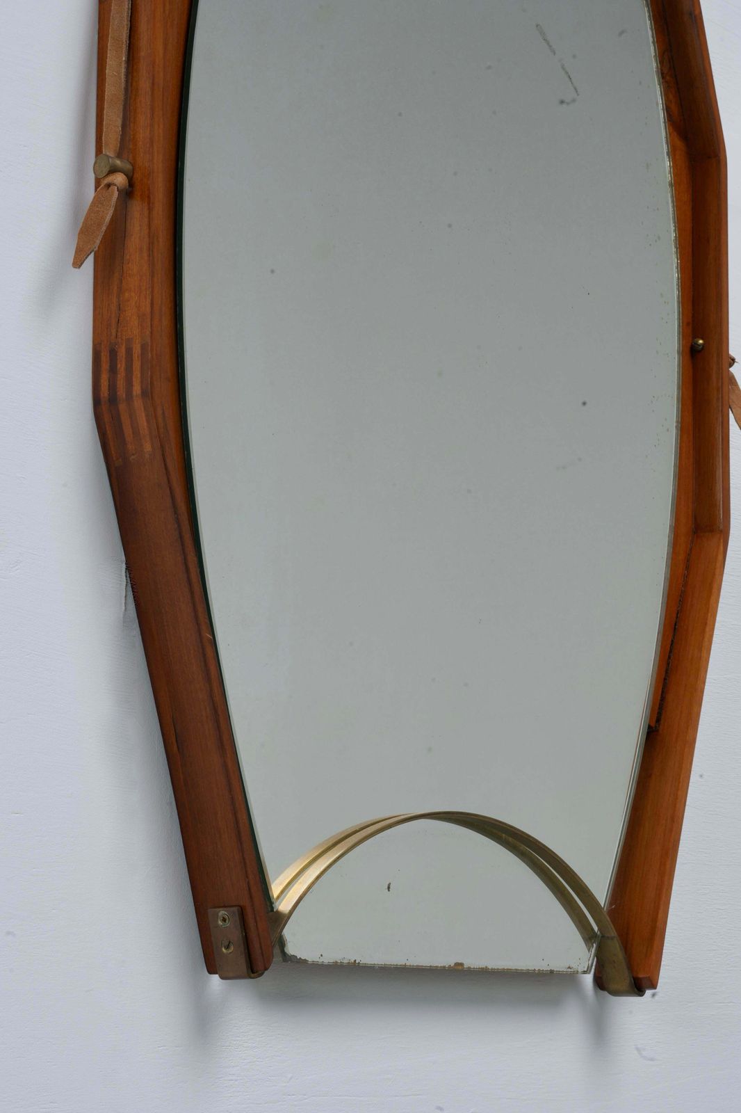 Wandspiegel In Walnoot, Messing En Glas, Italië, Ca. Jaren 1950 photo 1456.0