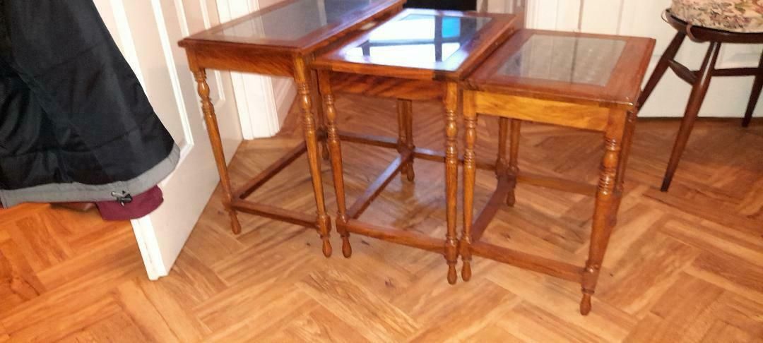 Indian Nest Of 3 Brass Inlaid Carved Fretwork Wooden Side Coffee Lamp Tables Glass Inset Top photo furniture