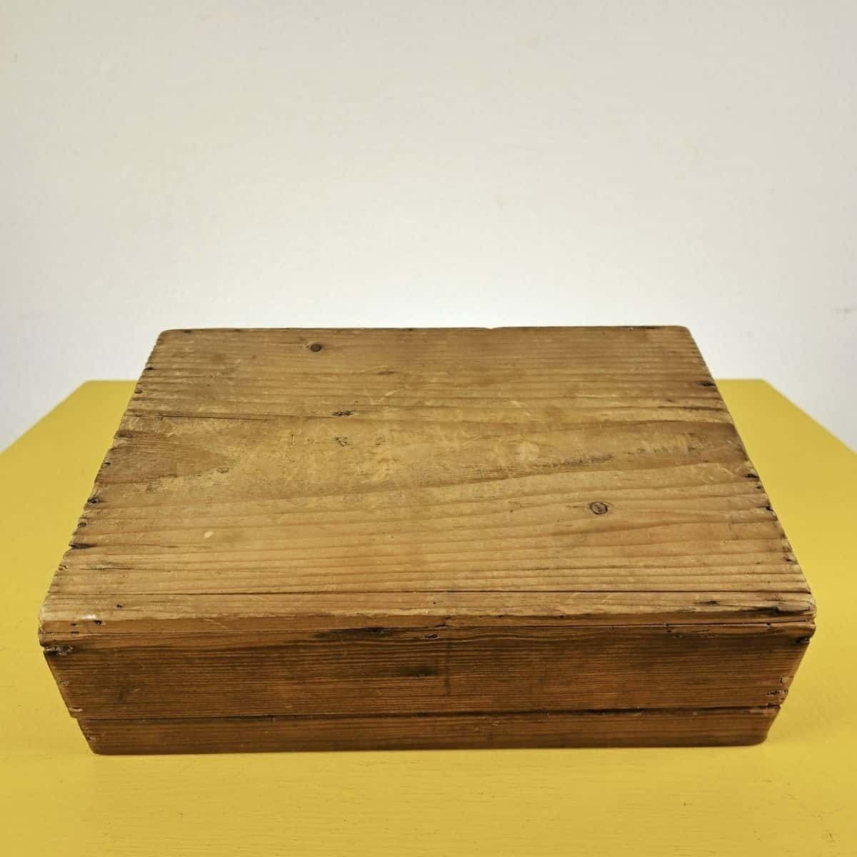 Wooden Box Early 1900s, Lot, Antique photo vinterior