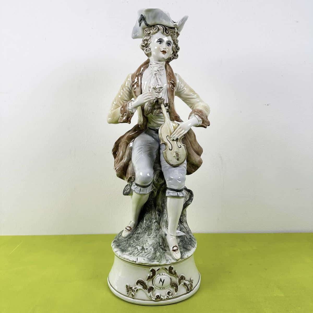 Capodimonte Ceramic Statue, Violinist