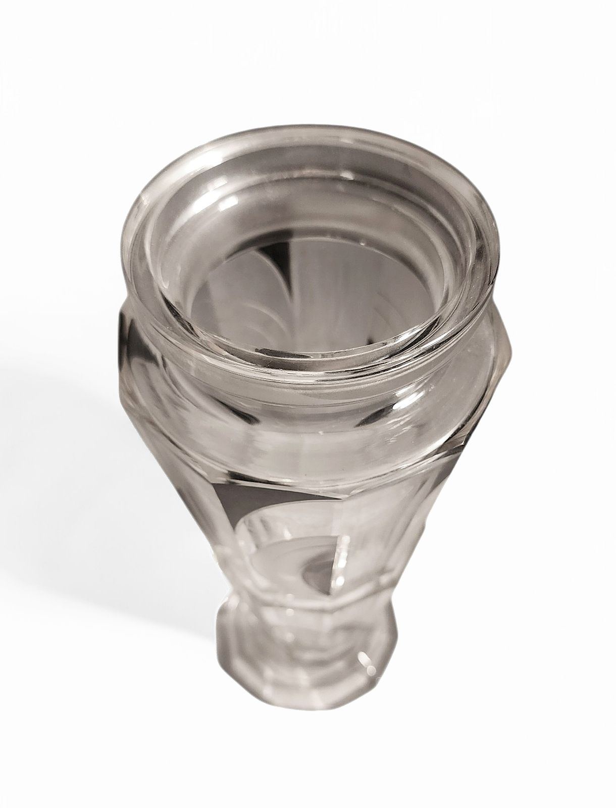 1920s Art Déco French Cylindrical Crystal And Black Enamel Decanter With Stopper photo vinterior