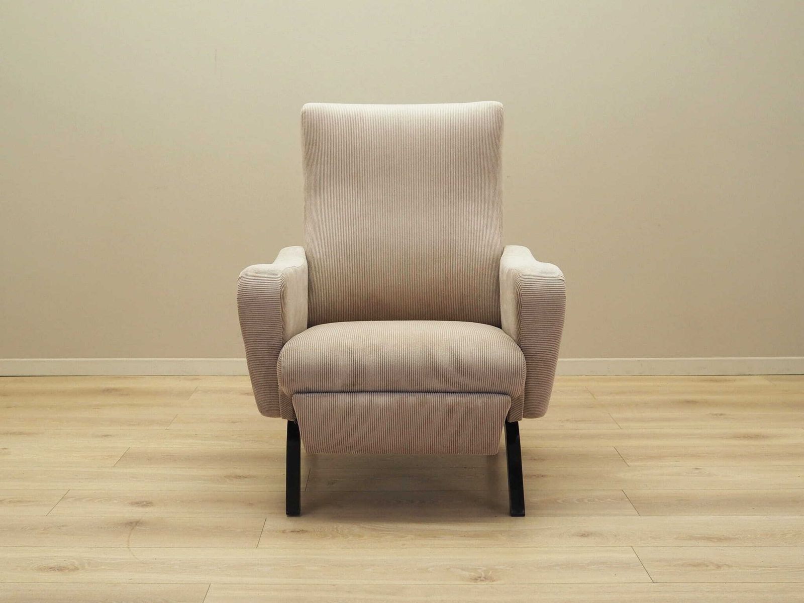 Adjustable Armchair, Italian Design, 1970s, Production: Italy photo for sale