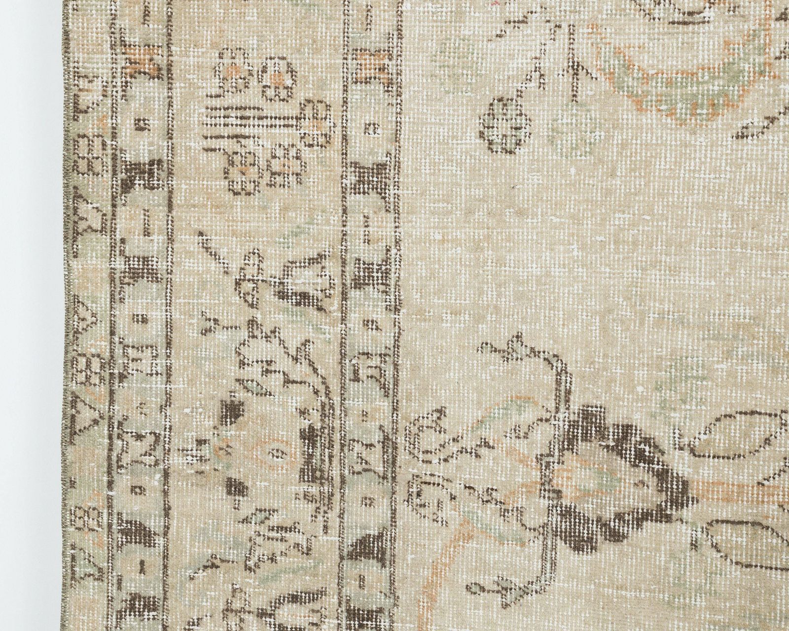 Turkish Rug, Neutral Vintage Rug, Low Pile Rug, Unique Rug, Anatolian Rug, Neutral Rug, Living Room Rug, Antique Rug, A4065 photo vinterior