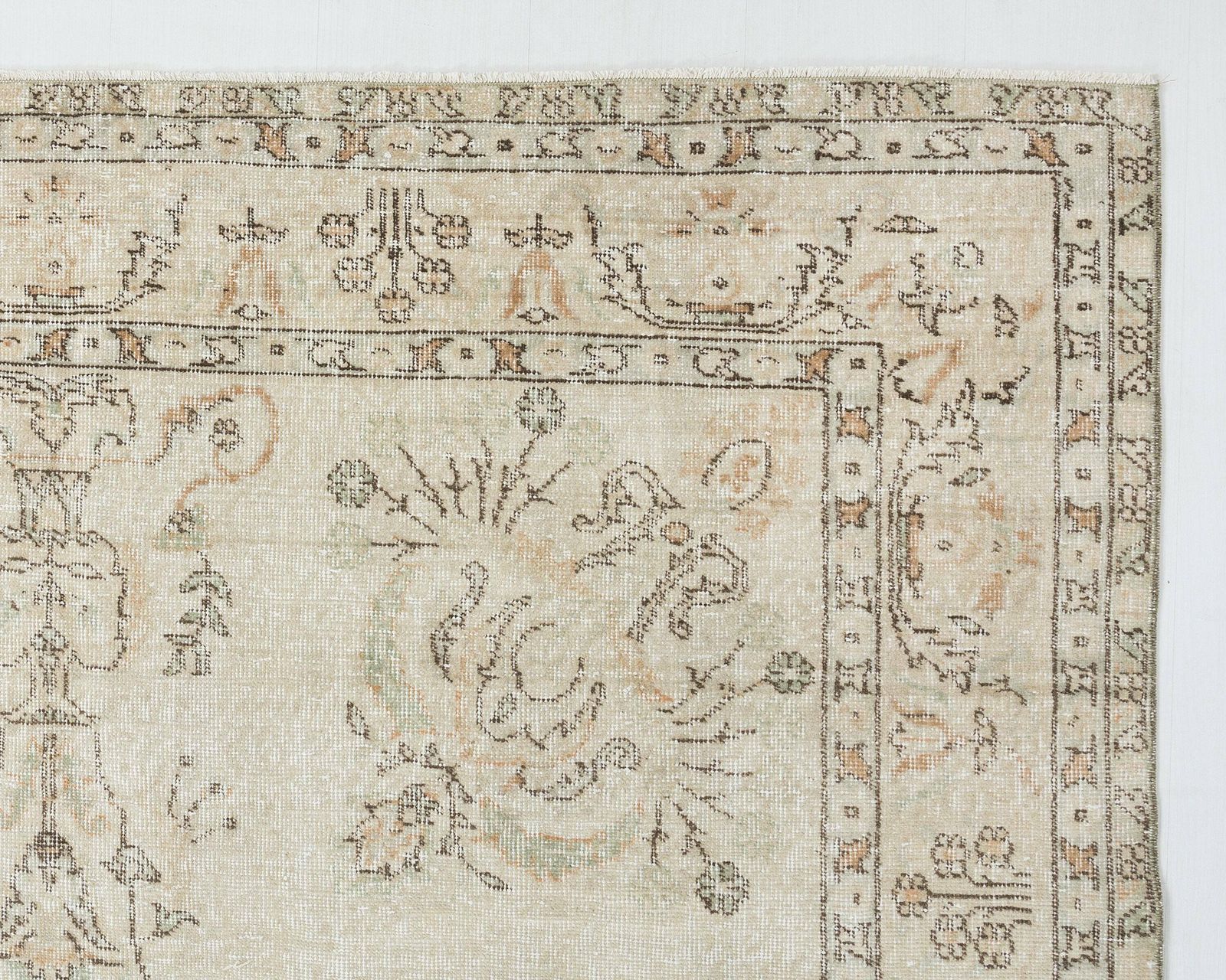 Turkish Rug, Neutral Vintage Rug, Low Pile Rug, Unique Rug, Anatolian Rug, Neutral Rug, Living Room Rug, Antique Rug, A4065 photo vintage