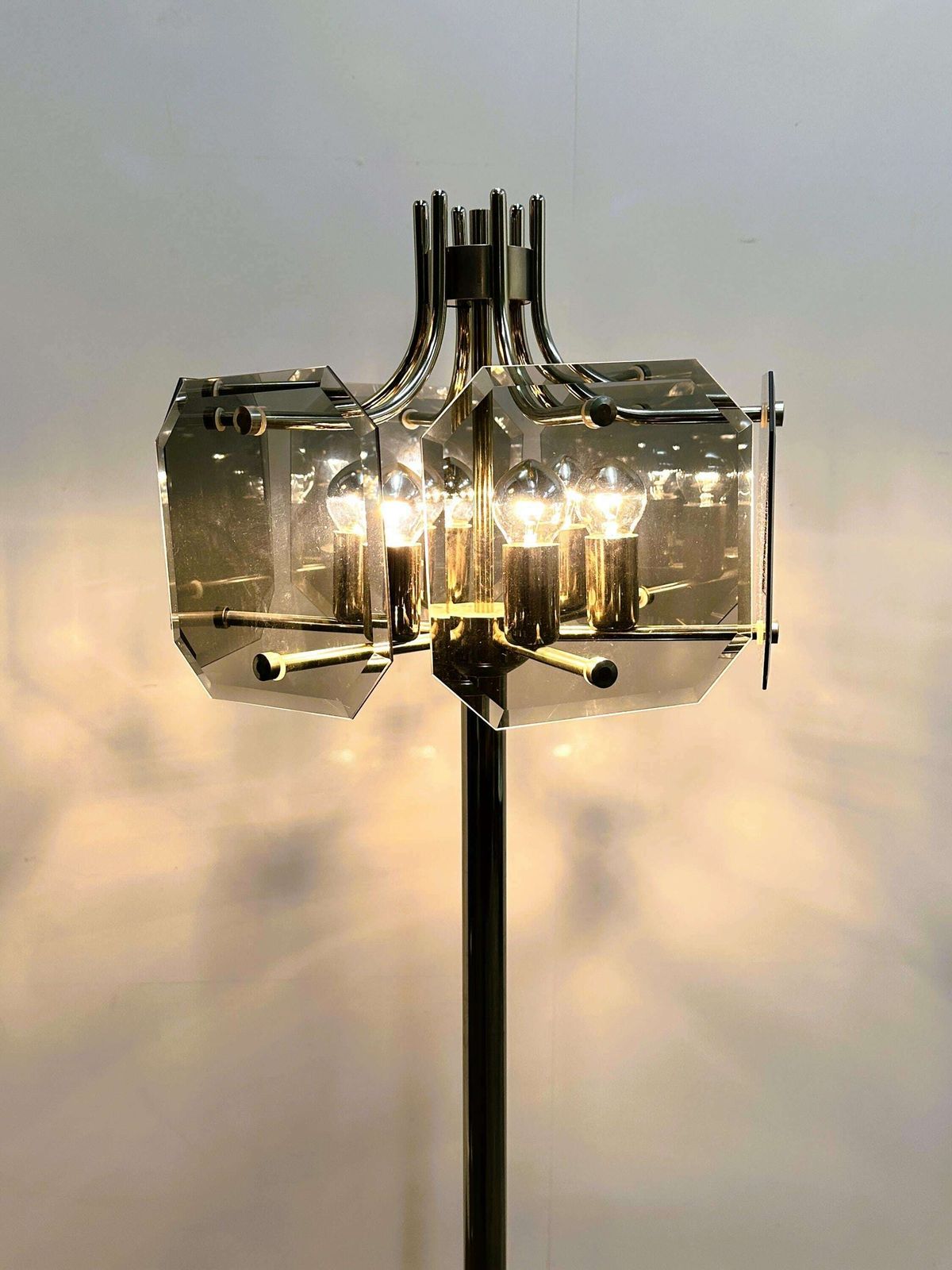 Luigi Colani Chromen Vloerlamp Uit De Jaren 70. photo Verlichting