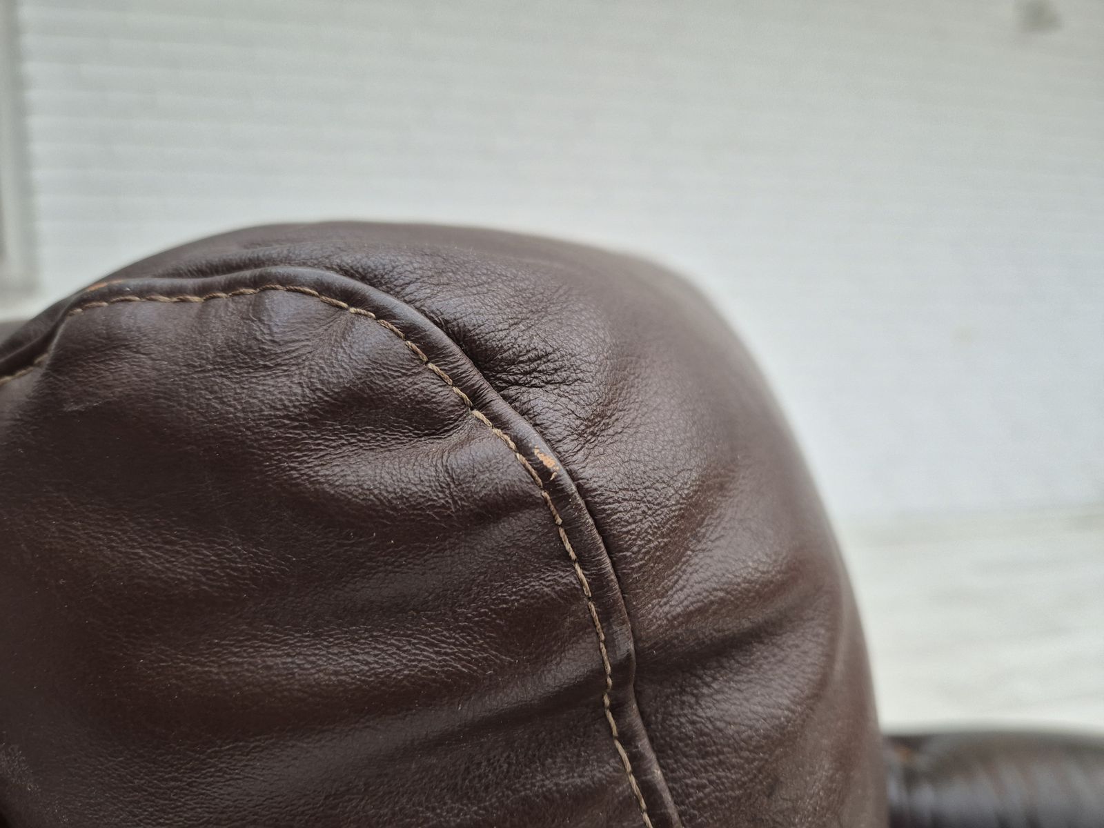 photo vintage 1970s, Danish Swivel Chair, Original Condition, Brown Furniture Leather.