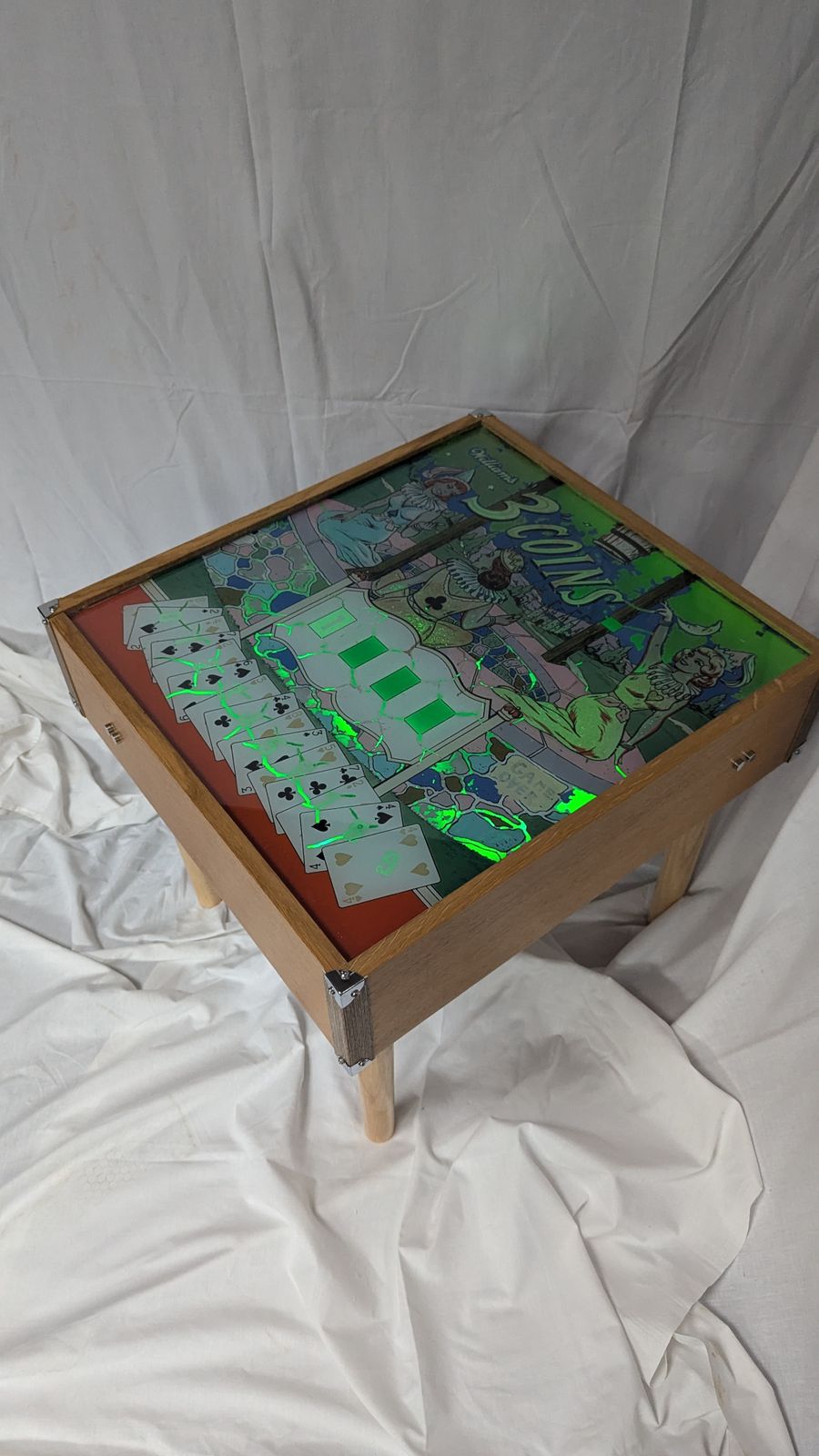 Pinball Backglass Table
