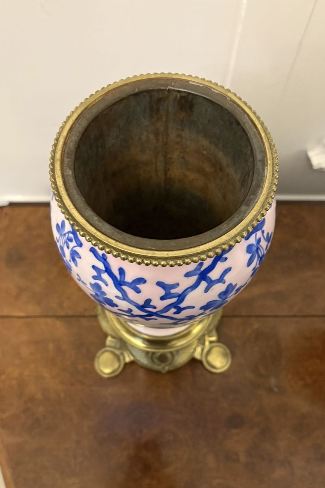 Unusual Outstanding Quality Large Antique 19th Cenutry Porcelain Oil Lamp photo vinterior