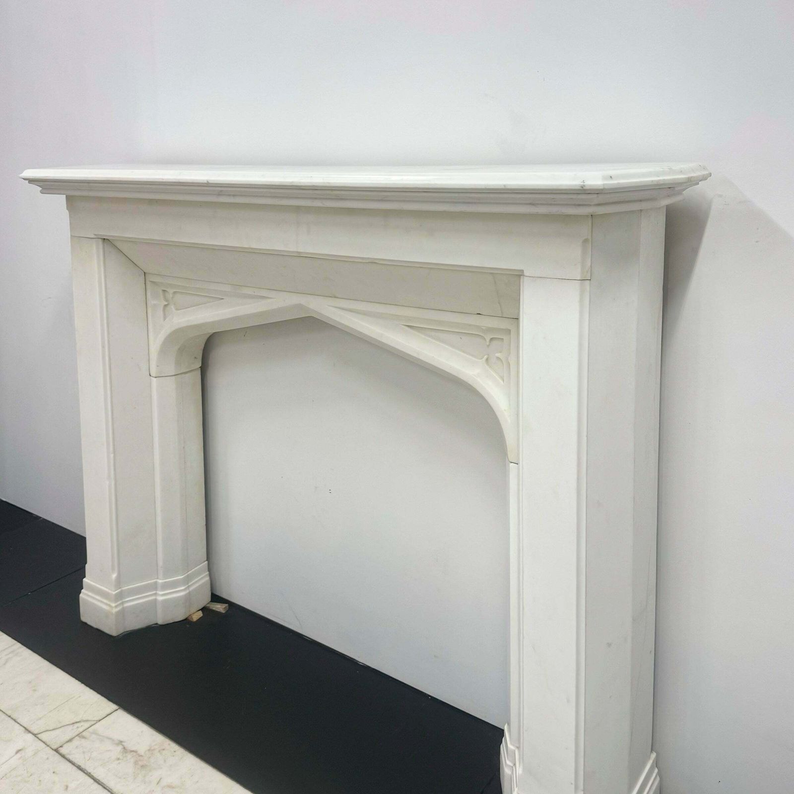 photo vintage Antique Gothic Revival Statuary Marble Fireplace