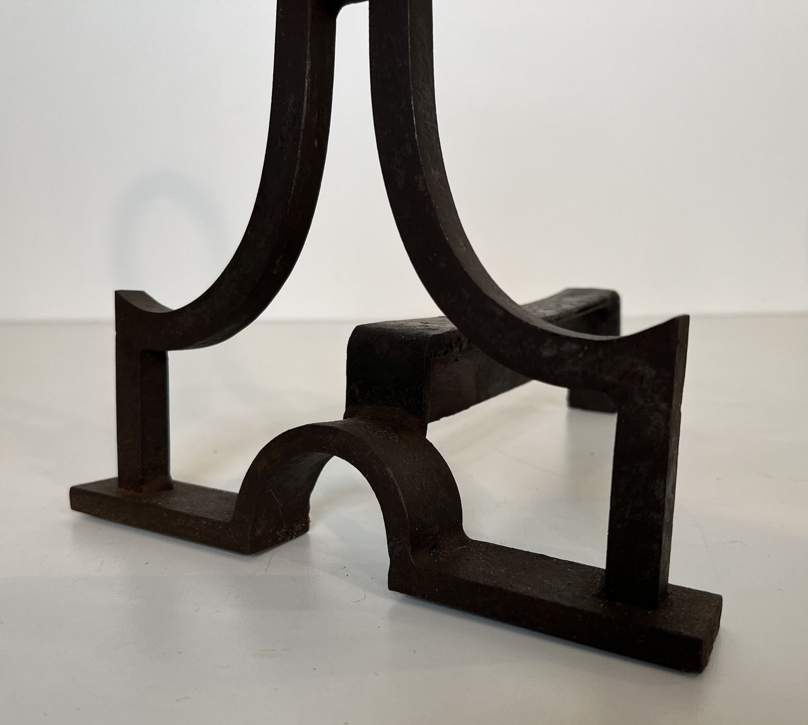 photo vintage Pair Of Modernist Wrought Iron Andirons In The Style Of Gilbert Poillerat