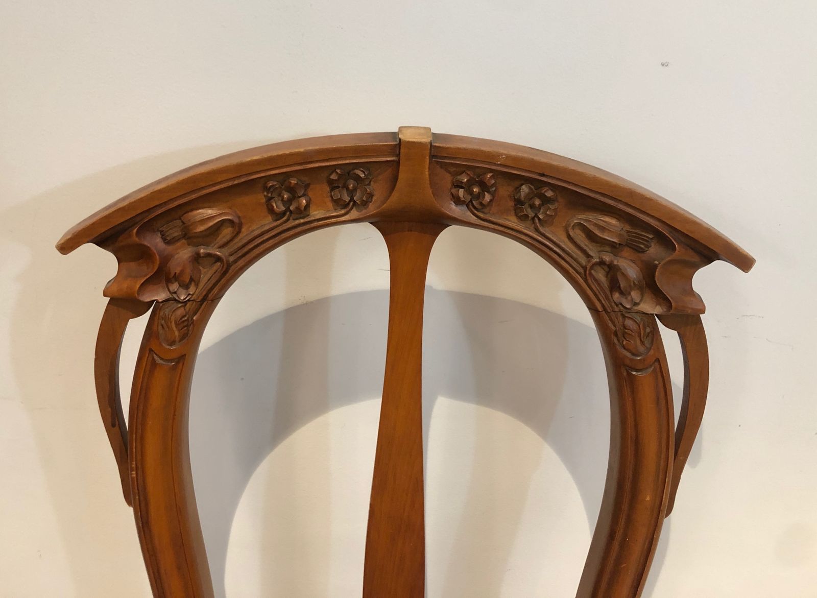 photo vinterior Set Of 4 Cherry Wood Chairs Decorated With Flowers And Plants From The Art Nouveau Period
