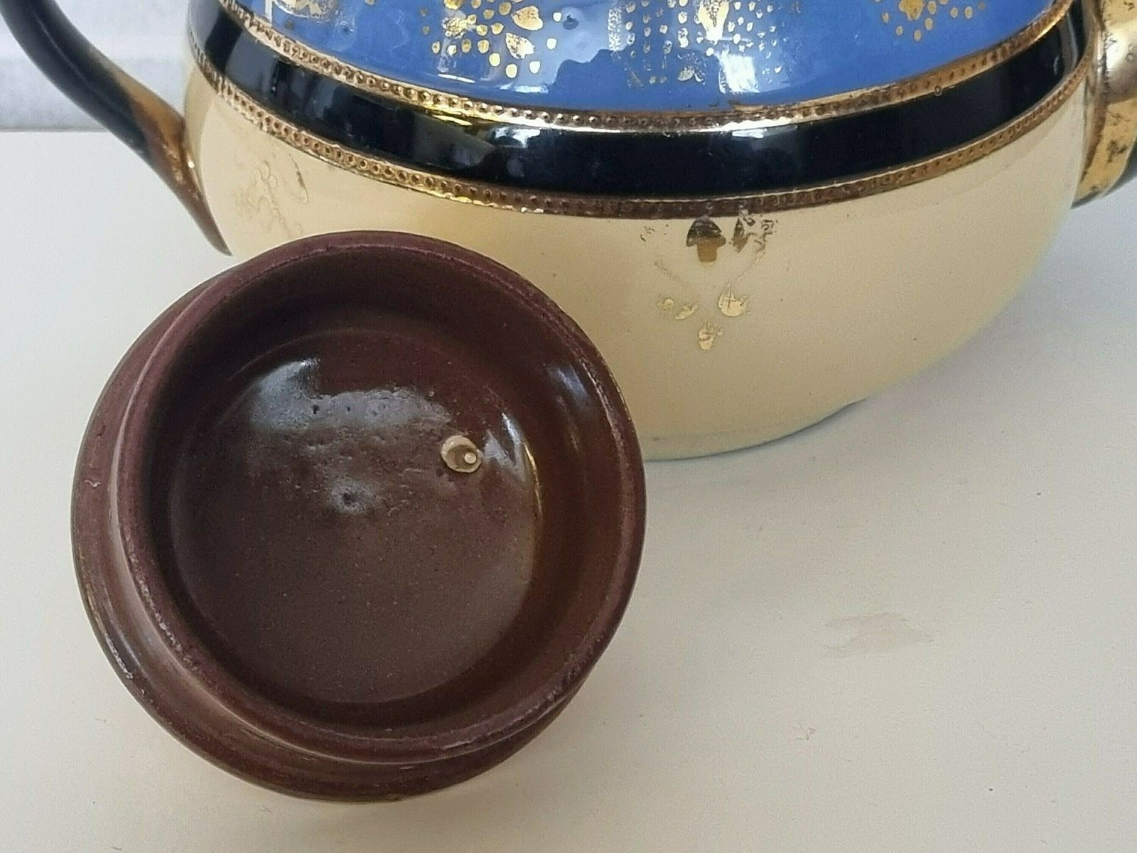 photo furniture Antique Sadler Teapot Betty Cream Blue & Gilt English China
