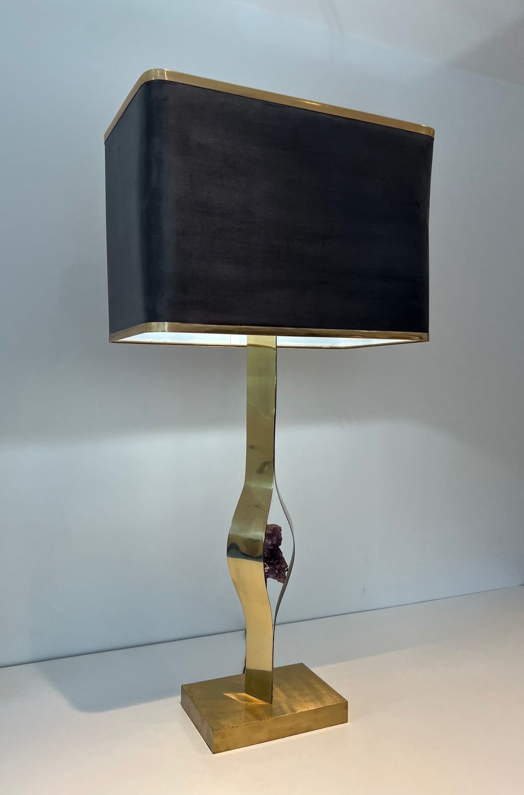 Important Sculptural Brass Lamp Composed Of An Amethyst By Willy Daro photo for sale
