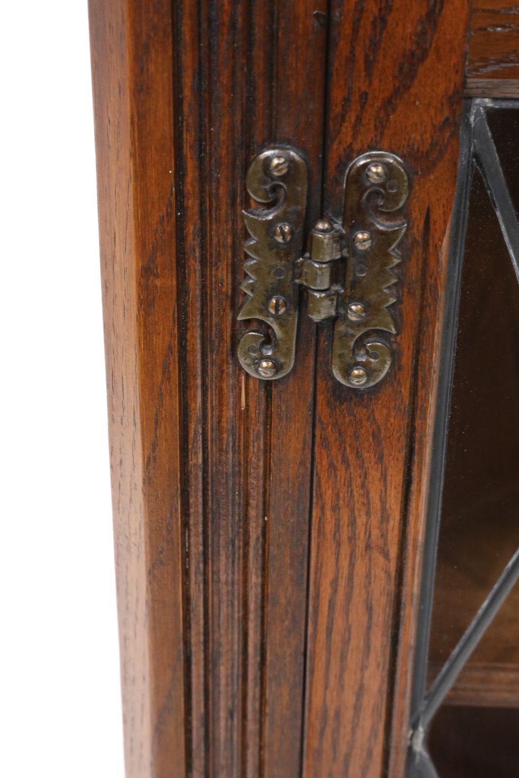 photo vintage Old Charm Oak Hanging Corner Display Cabinet In Tudor Brown #19 Free Uk Delivery