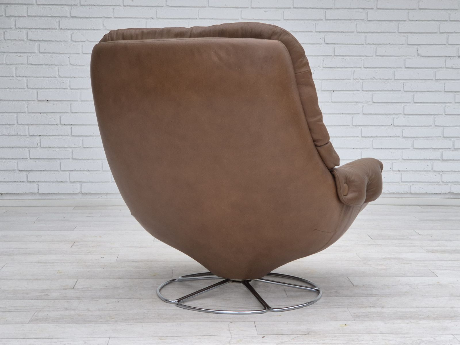 1970s, Scandinavian Swivel Chair, Original Condition, Brown Furniture Leather. photo Furniture