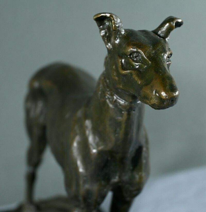photo furniture Bronze “The Greyhound”, Signed E.Frémiet – Late 19th Century
