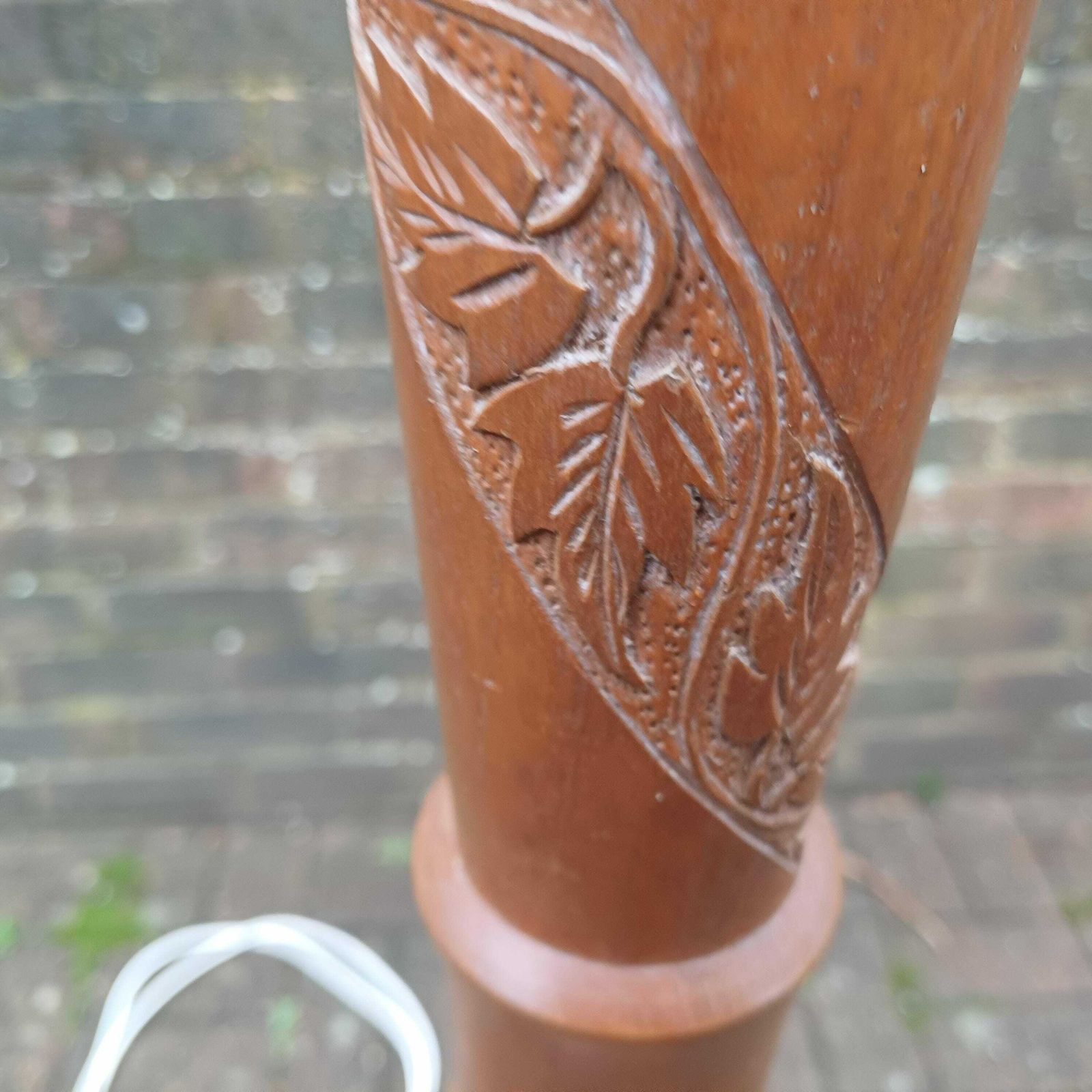 Vintage 60’s Teak Standard Lamp Fantastic Spiral Carved Decoration. photo vinterior