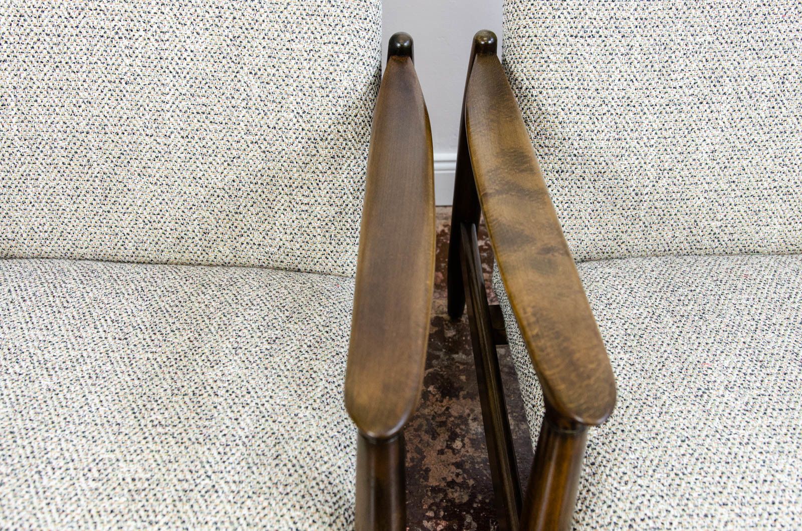 photo vintage Pair Of Gfm 64 Armchairs By Edmund Homa 1960's
