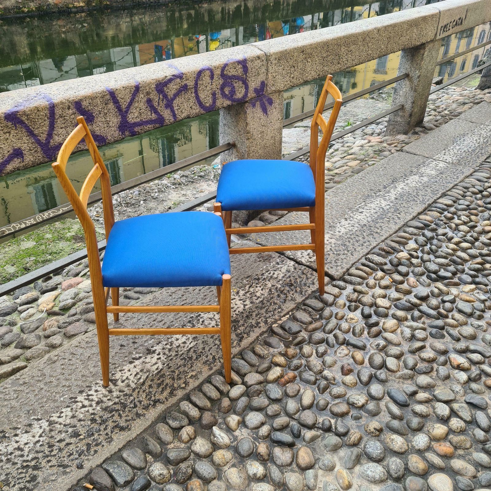 Gio Ponti “Leggera”  2 Chairs By Cassina 1951 Wood Original Coating, Italy photo Furniture