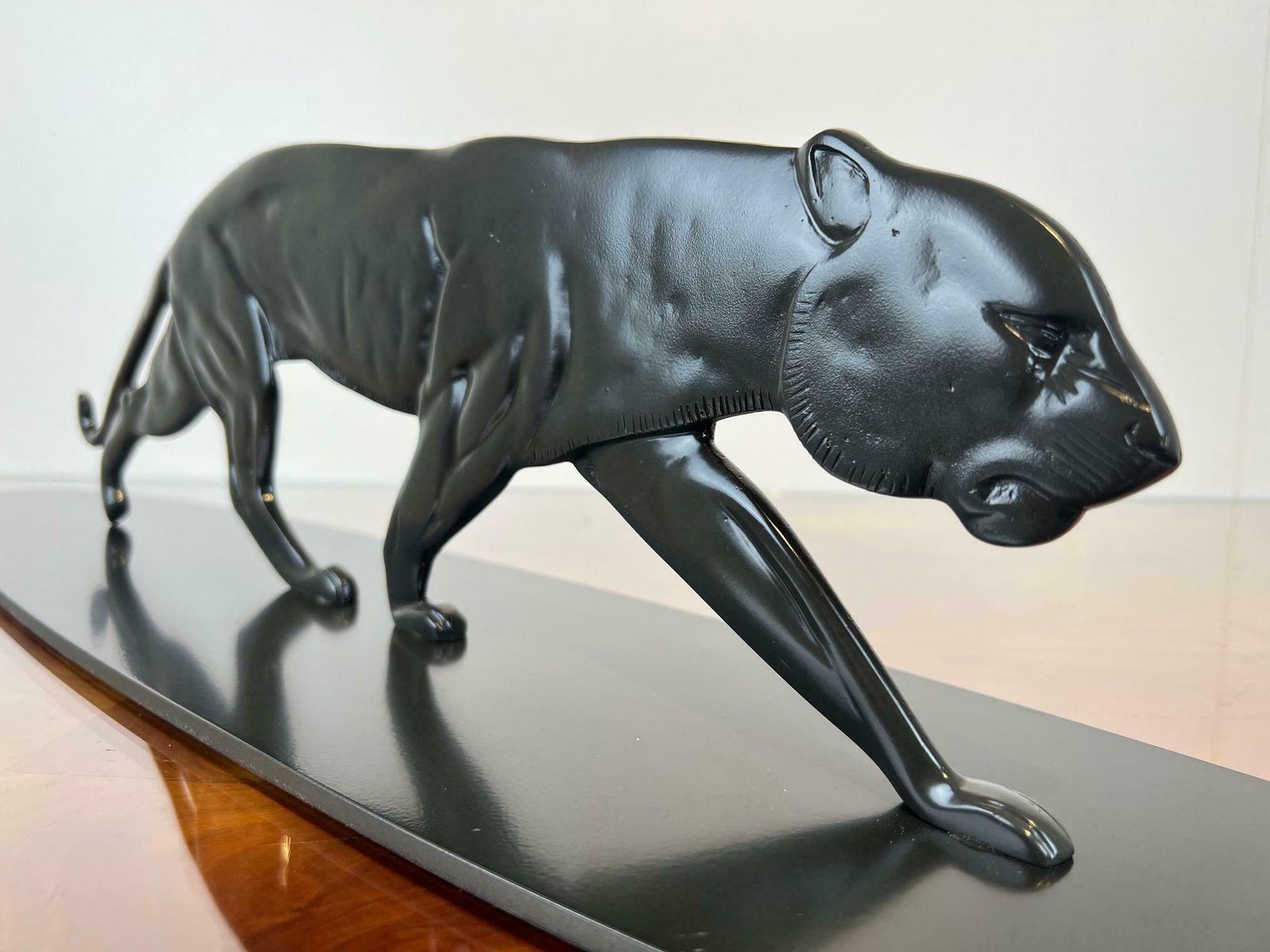 photo vinterior Art Deco Panther Sculpture, Solid Bronze, France Circa 1930