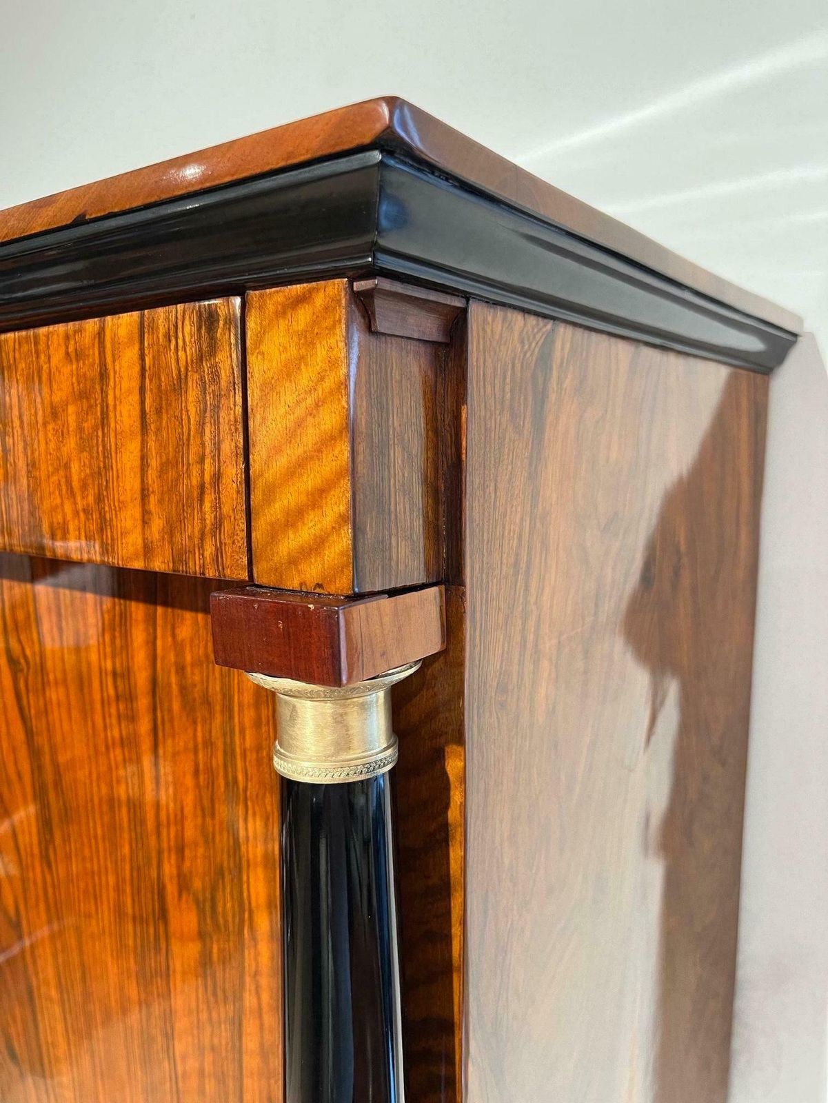 photo vinterior Biedermeier Secretaire, Walnut, Maple, Paw Feet, Austria Circa 1820