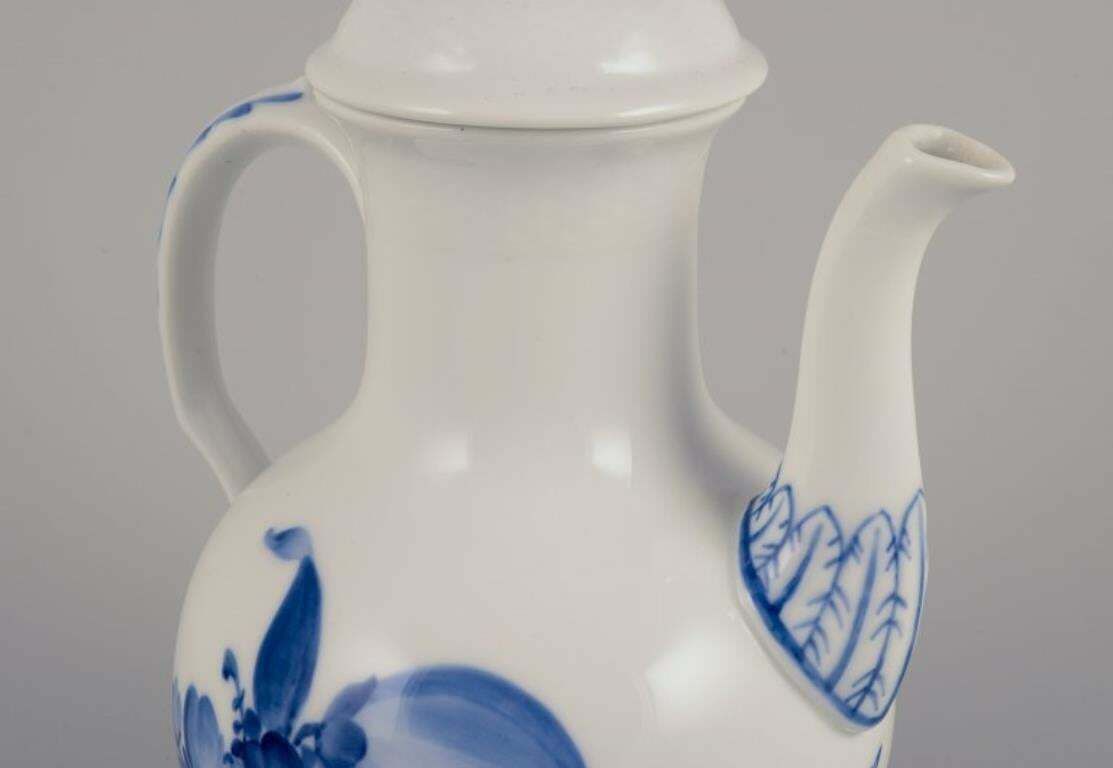 Royal Copenhagen Blue Fluted Full Lace, Coffee Pot. Approx. 1930s photo vinterior