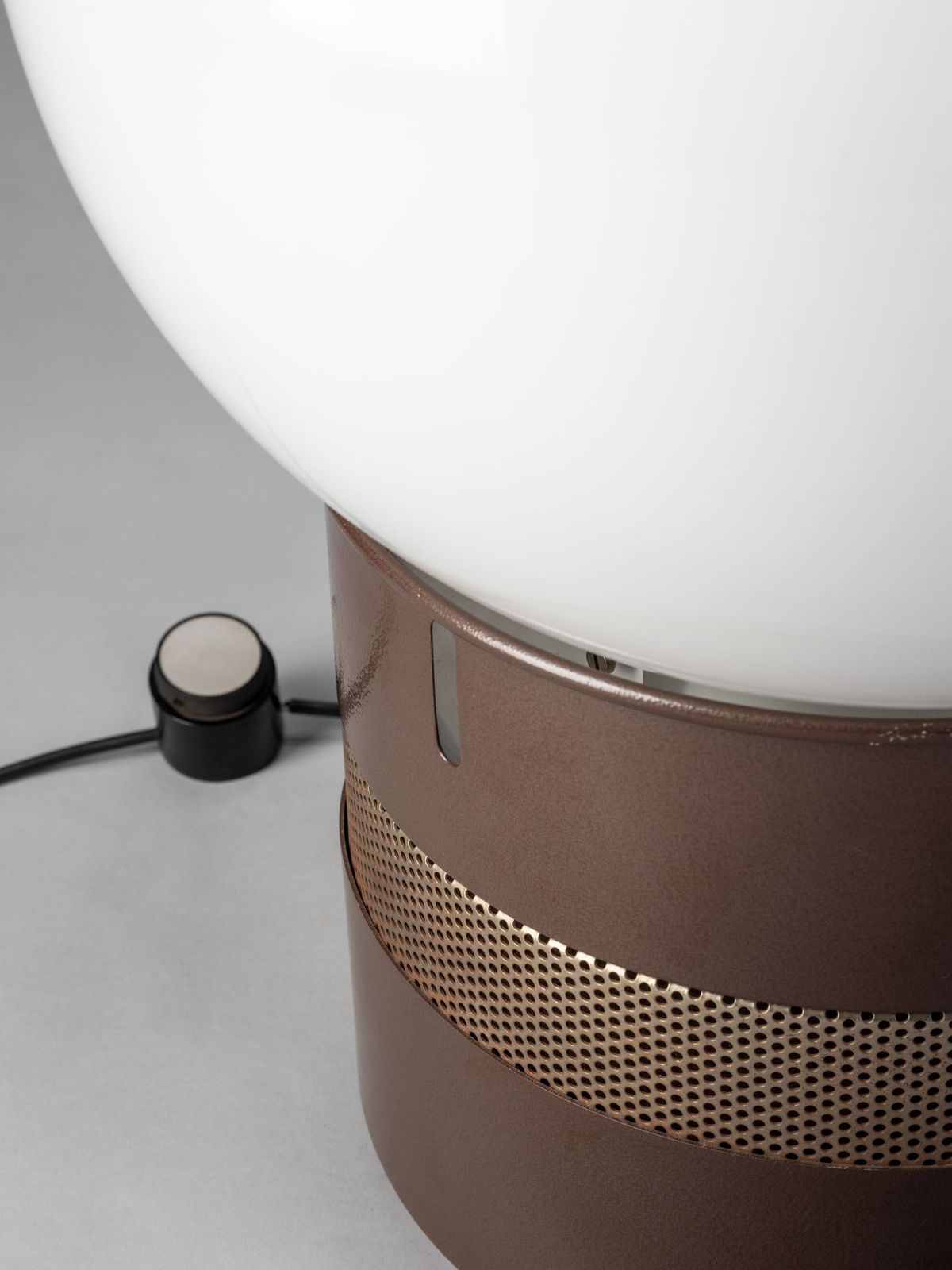 Gae Aulenti, 'Mezzo Oracolo' Table Lamp For Artemide, 1970s Ca. photo Lighting