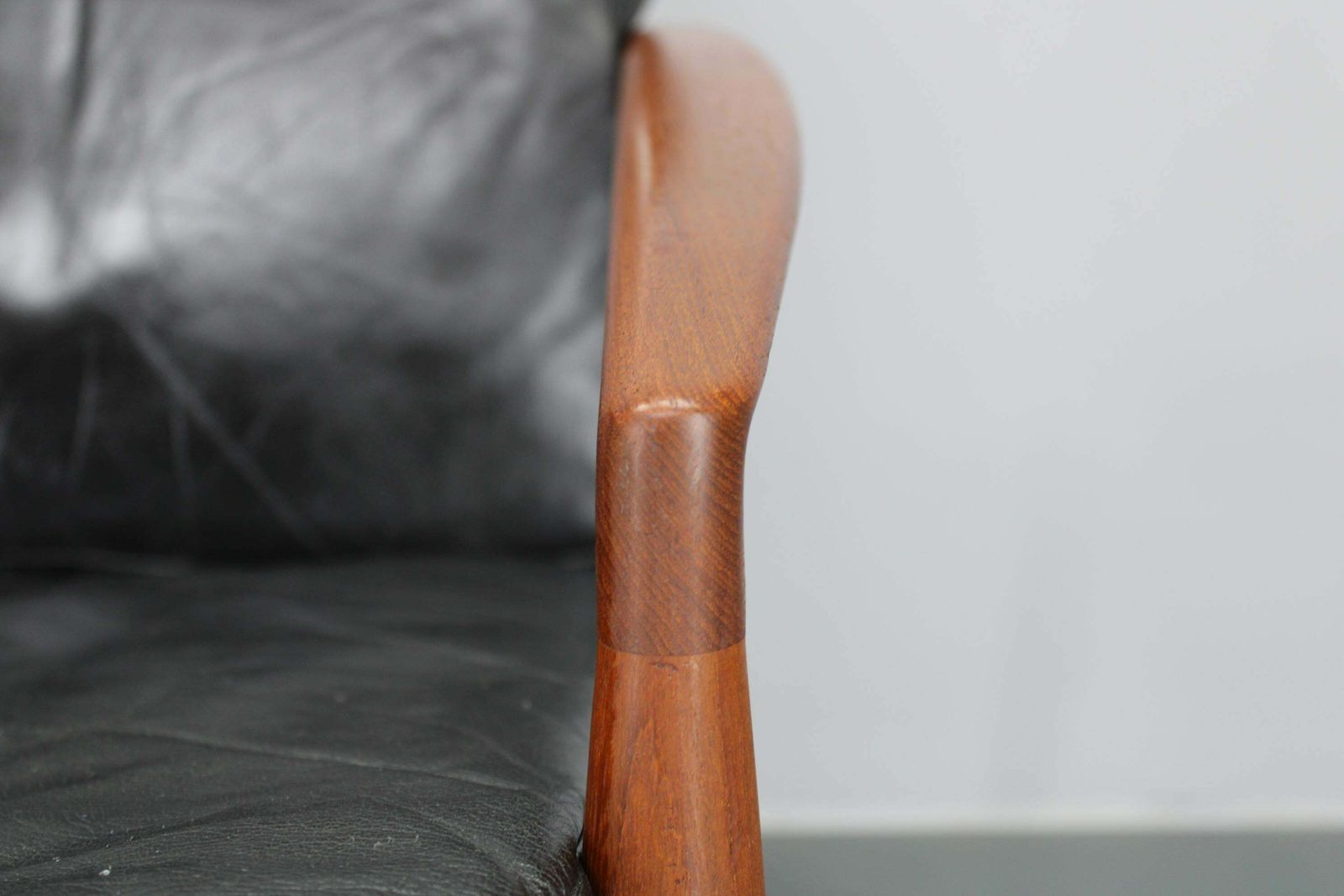 1960s Kai Kristiansen Paper Knife 3 Seater Teak Sofa In Leather , Denmark photo vinterior