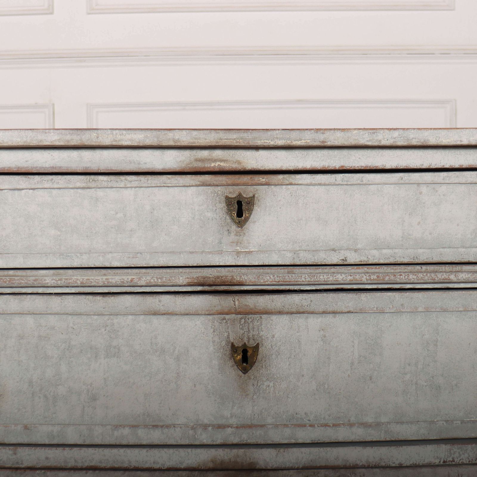 French Painted Oak Commode, 1800s photo vinterior