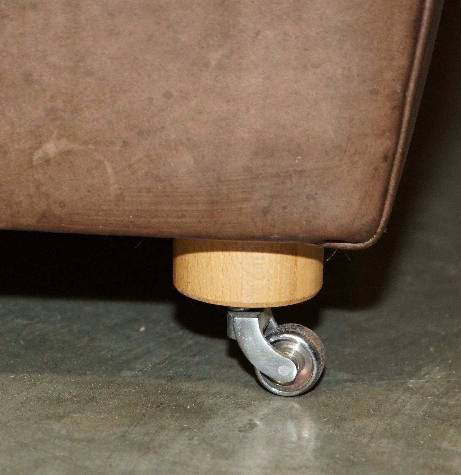 photo vinterior Fine Terence Conran Chelsea London Brown Leather Large Loveseat Armchair Sofa