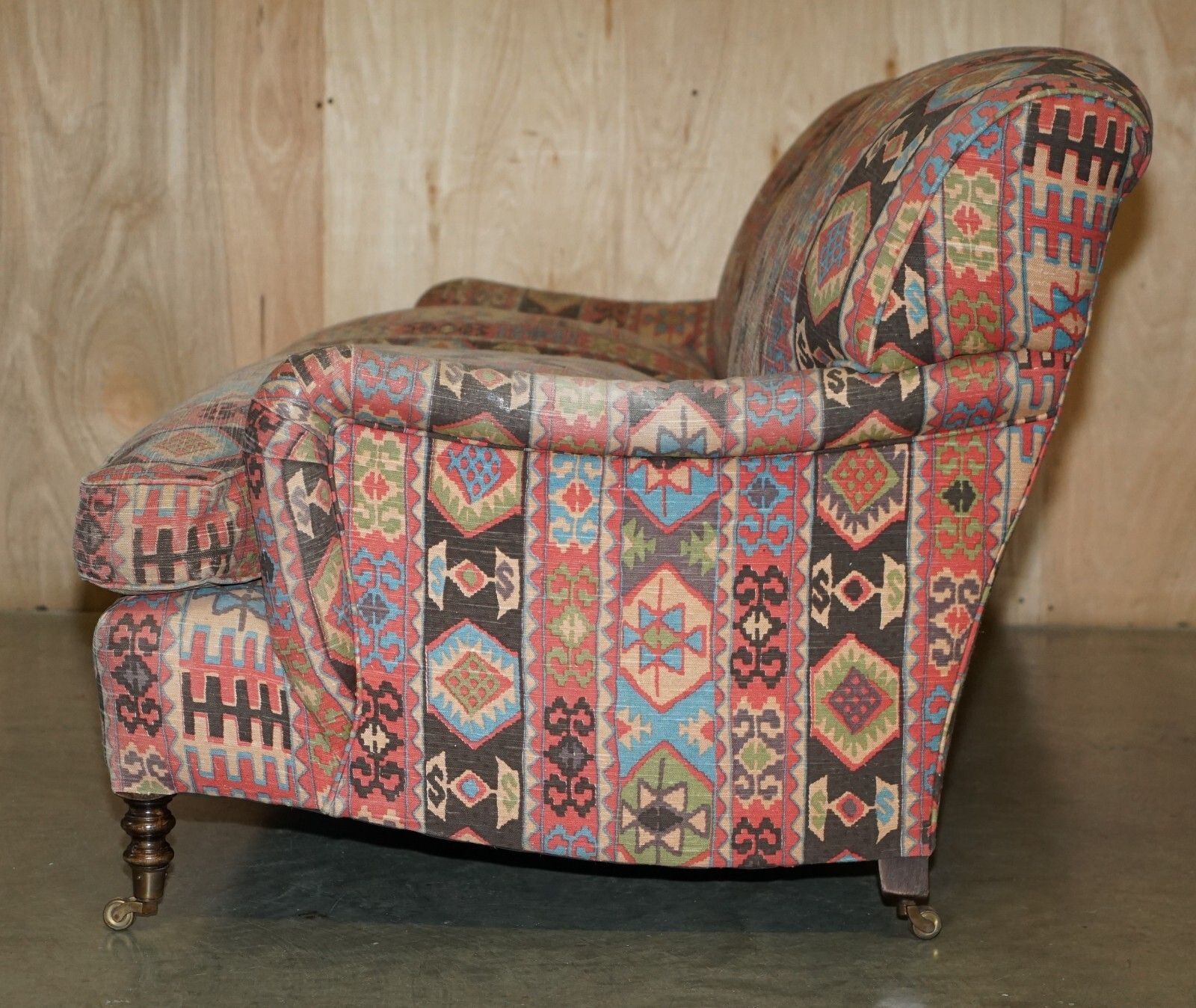 photo vintage Stunning Vintage George Smith Made For Liberty's London Kilim Three Seat Sofa