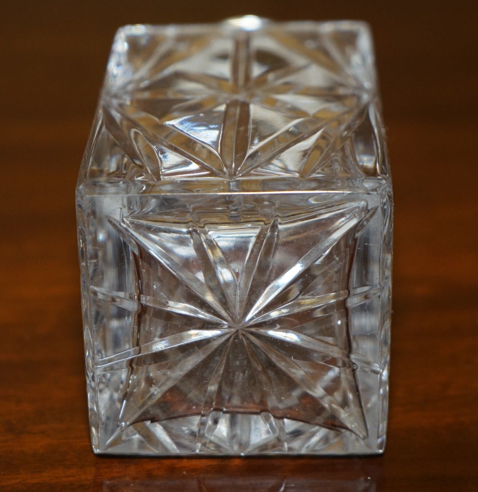 photo furniture Fine 1978 Antique David Shaw Whisky Spirit Decanter With Sterling Silver Collar