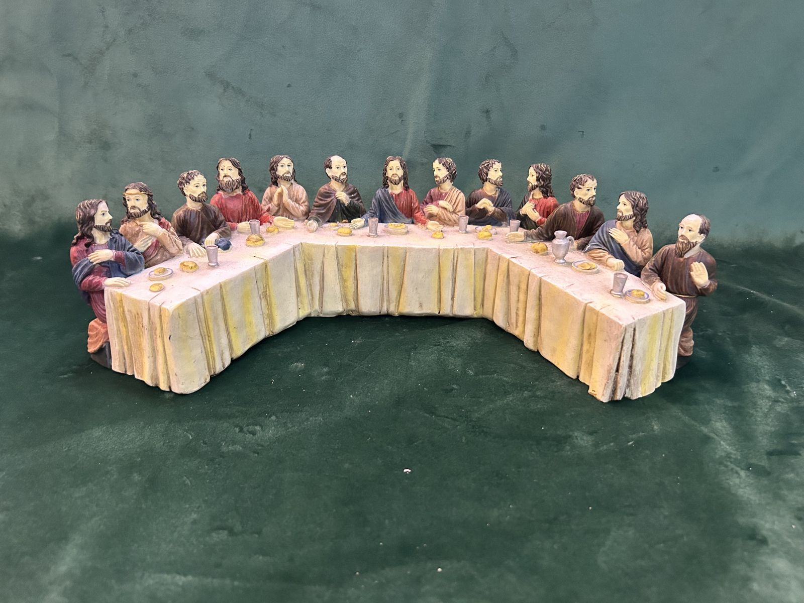 The Last Supper Of Jesus And The Apostles Sculpture photo furniture