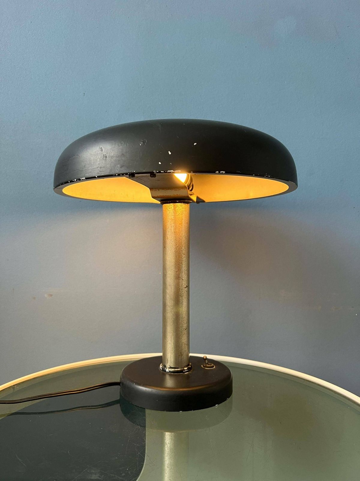 Zwarte Bauhaus Bureaulamp Uit De Jaren 1930