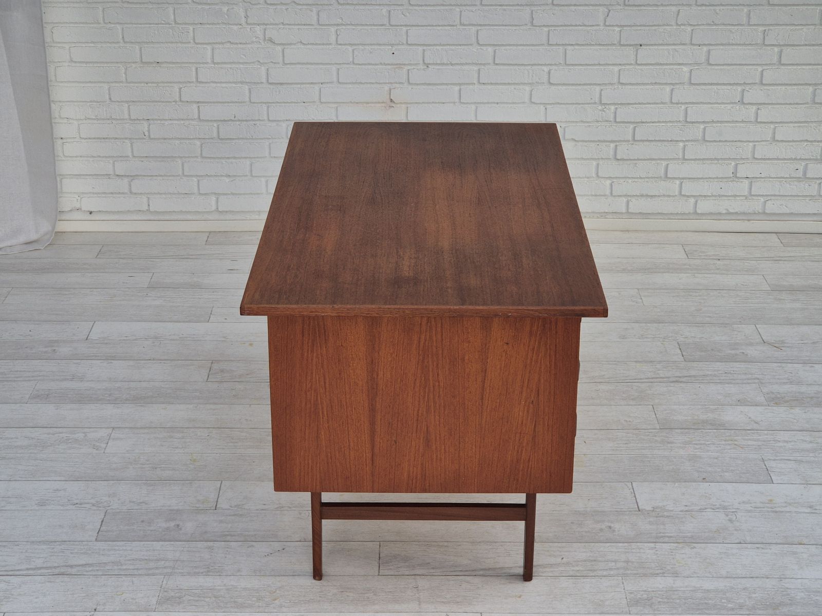 photo buy 1960s, Danish Desk, Drawers, Teak Wood, Original.