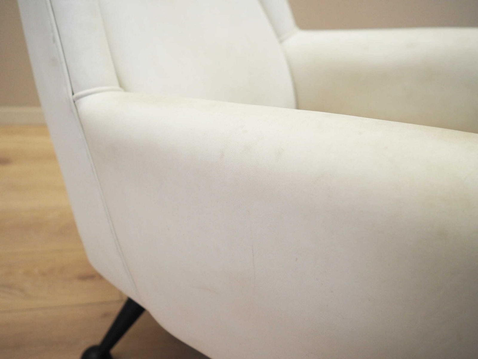 photo vinterior Lounge Armchair, Italian Design, 1980s, Production: Italy