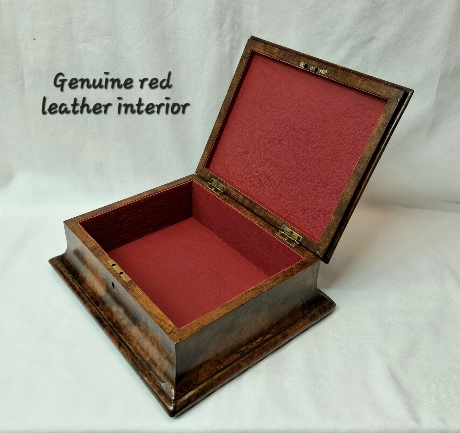 photo furniture A Unique And Rare 18th Century Burr Walnut Veneered Box With Attractive Dusky Red Leather Interior, Suitable For A Variety Of Potential Uses