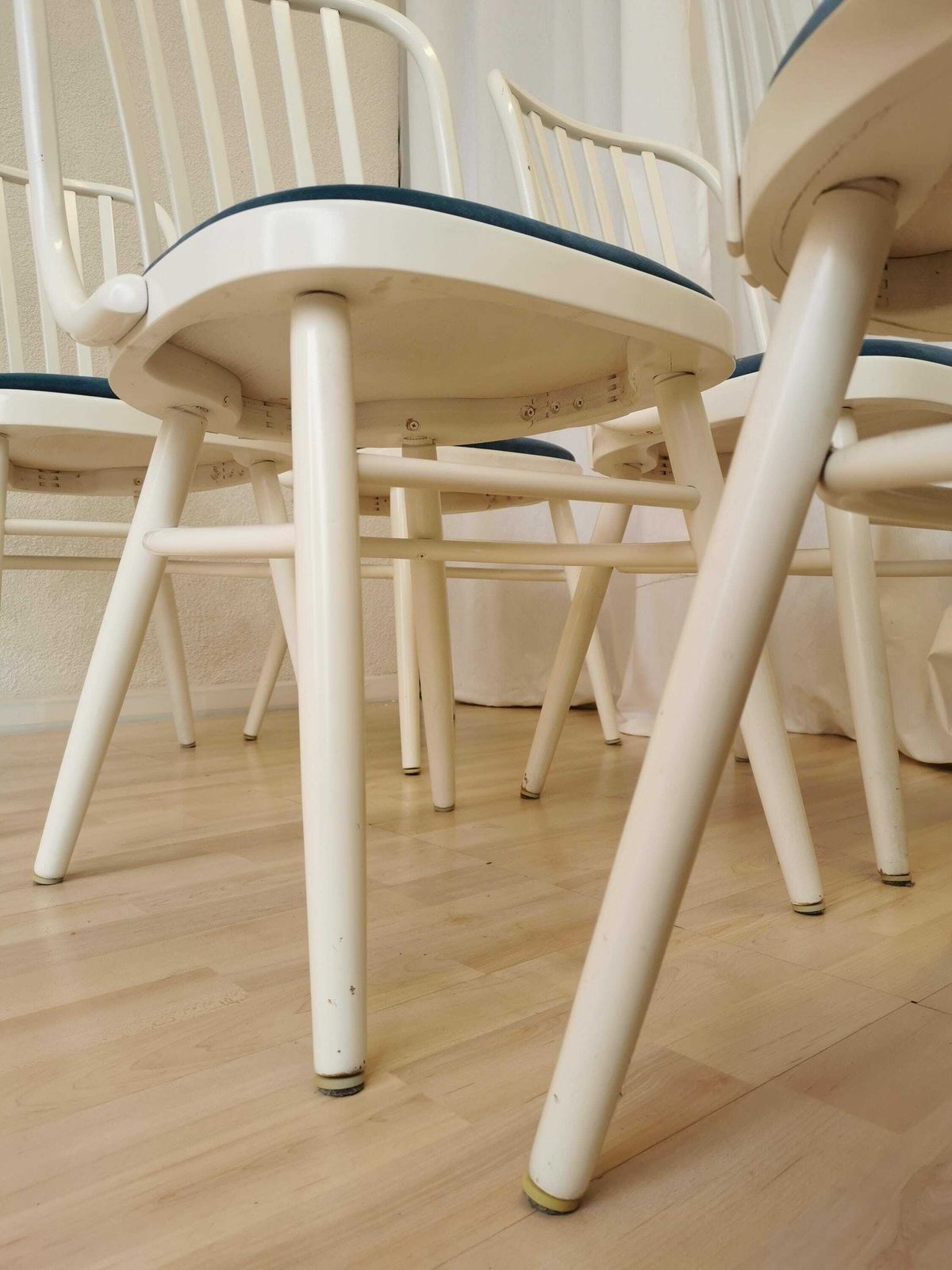 1 Of 6 Vintage Bentwood Dining Chairs / 1980s Yugoslavia / Made In Ligna Style / White Wooden Mid Century Dine Chairs With Blue Fabric Seat photo vintage