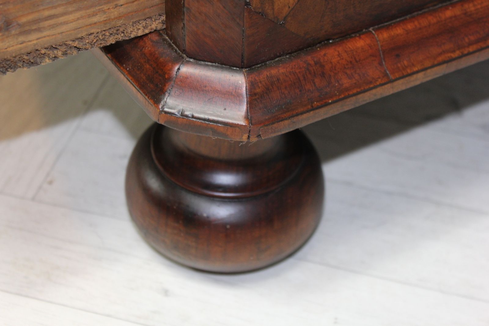 photo vintage Austrian Baroque Chest Of Drawers, Circa 1760