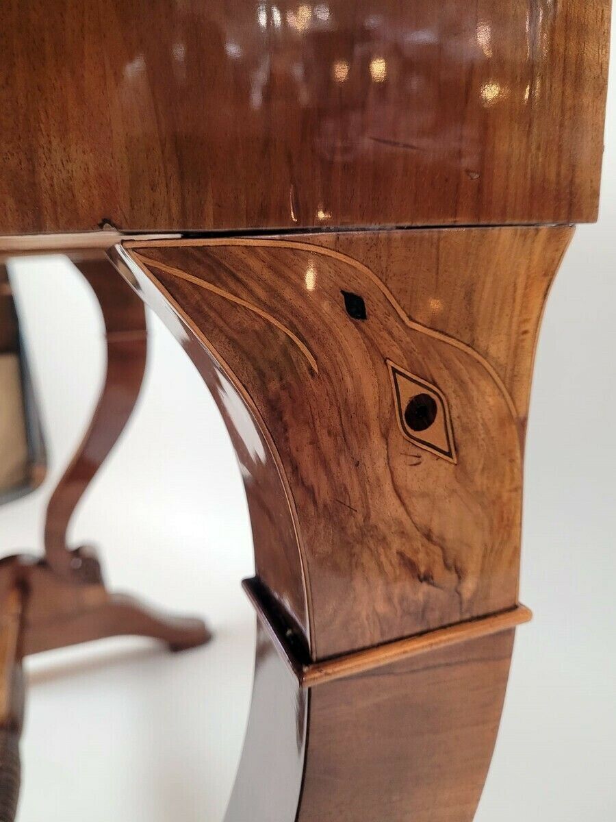 Biedermeier Desk In Walnut Veneer   Perfect Condition   Eagle Head Marquetry photo Furniture