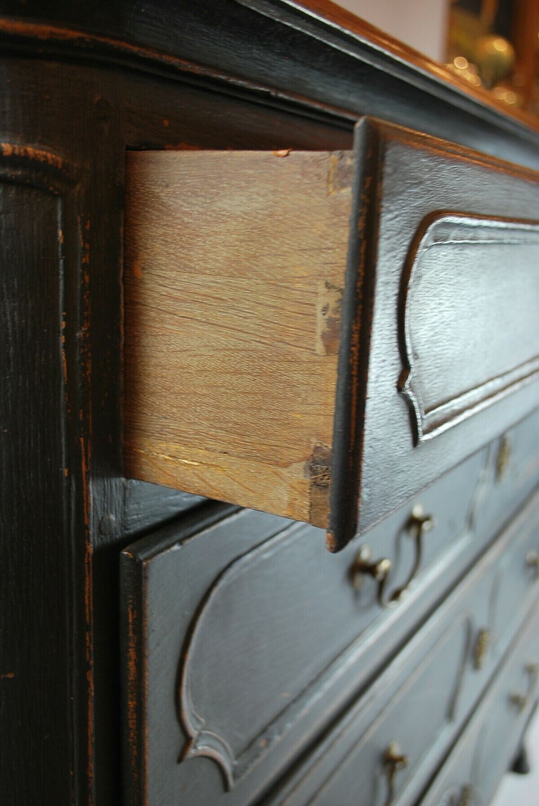 Transitional Style Chest Of Drawers photo vinterior