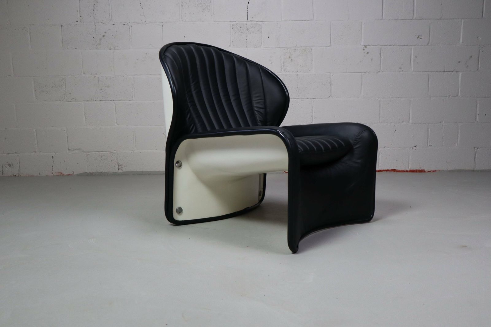Lotus Armchair By André Vandenbeuck For Strässle International, 1969 photo buy