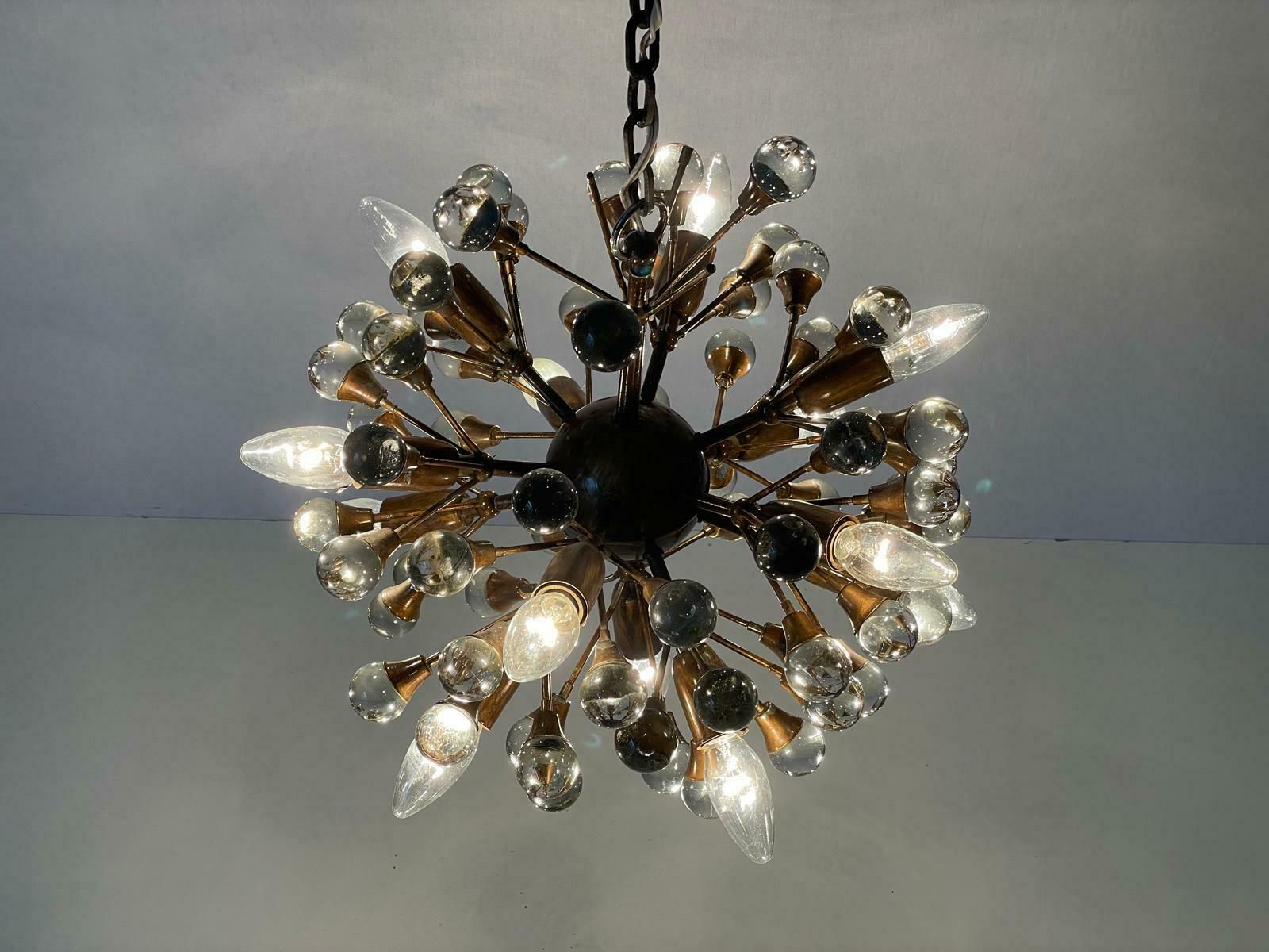 Wonderful 13 Armed Brass And Crystal Glass Atomic Chandelier By Vereinigte Werkstätten München, 1960s, Germany photo Lighting