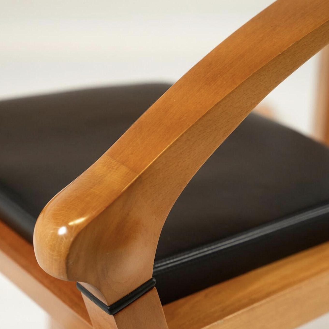 4060.0 Mid Century Desk And Matching Chair By Massimo Scolari For Giorgetti, Italy 1990 photo