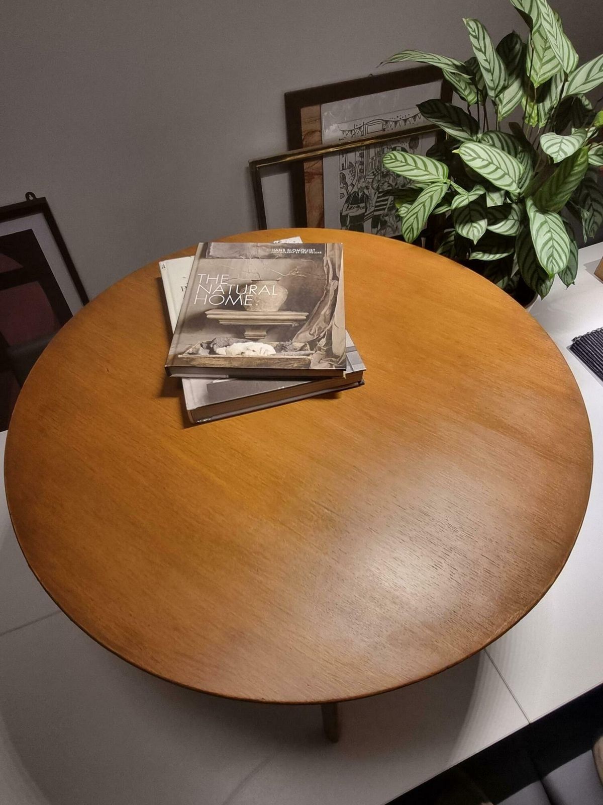 E&S Quality Mid Century Coffee Table   74cm Diameter   Vintage photo Furniture