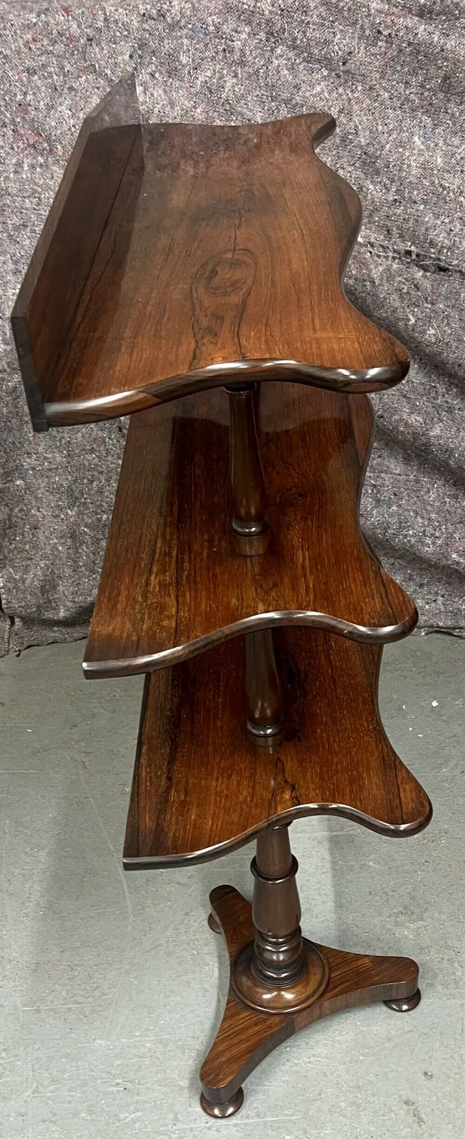 Good Quality 19th C. Rosewood Whatnot Dumb Waiter photo for sale