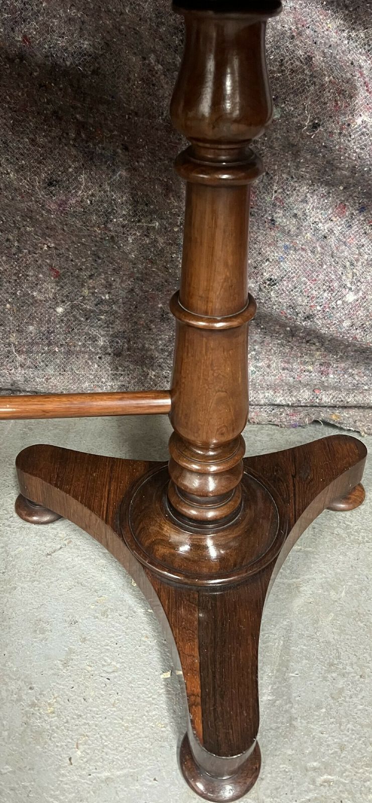 Good Quality 19th C. Rosewood Whatnot Dumb Waiter photo buy