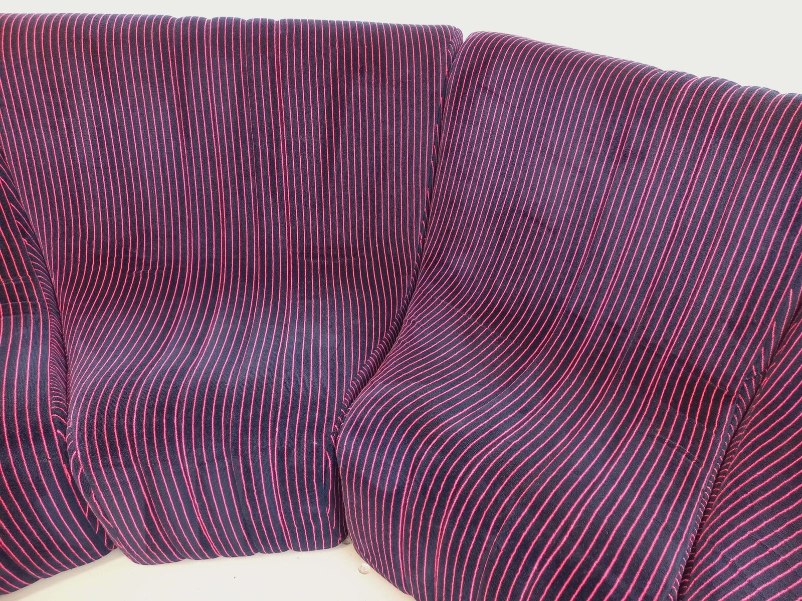 Mobilier Canapé modulable Snake en velours années 1970 photo