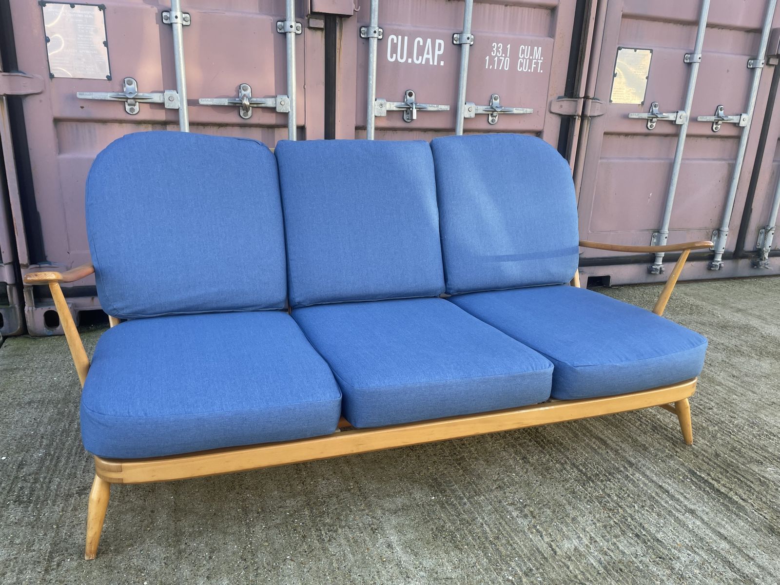 photo furniture Ercol 203 3 Seater Sofa In Blonde