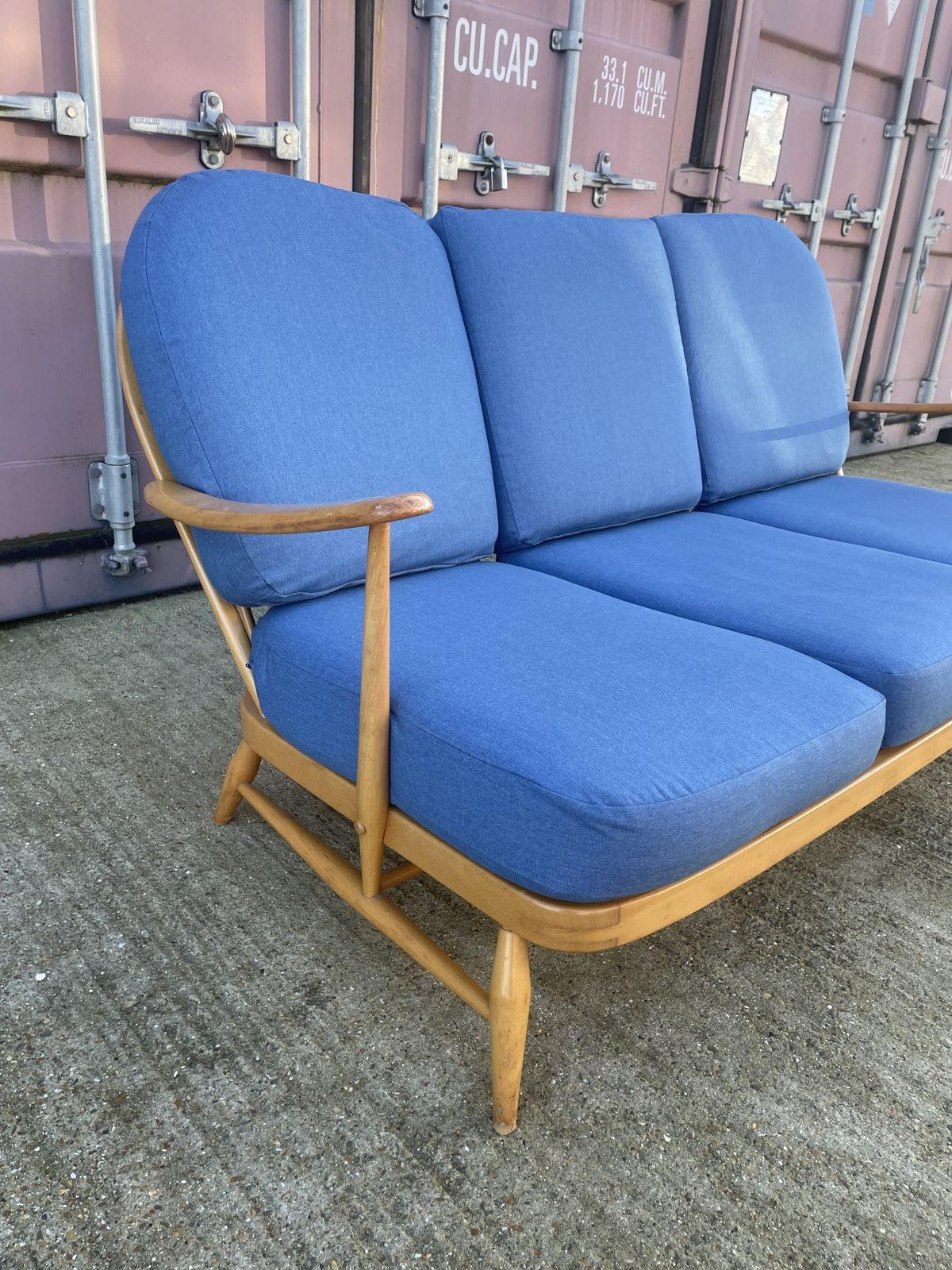 Furniture Ercol 203 3 Seater Sofa In Blonde photo